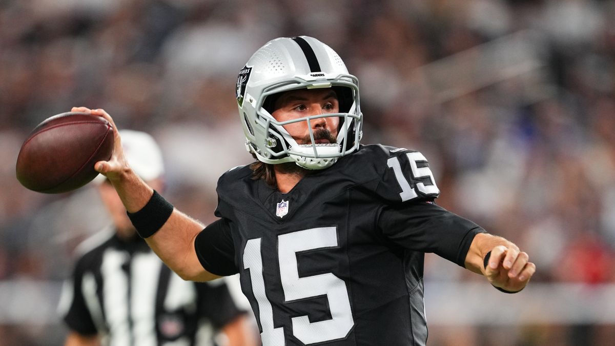 Quarterback Gardner Minshew #15 of the Las Vegas Raiders throws ahead of the49ers vs Raiders free live streams for 2024 NFL preseason game