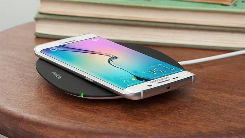 best-wireless-charging-pads-theradar