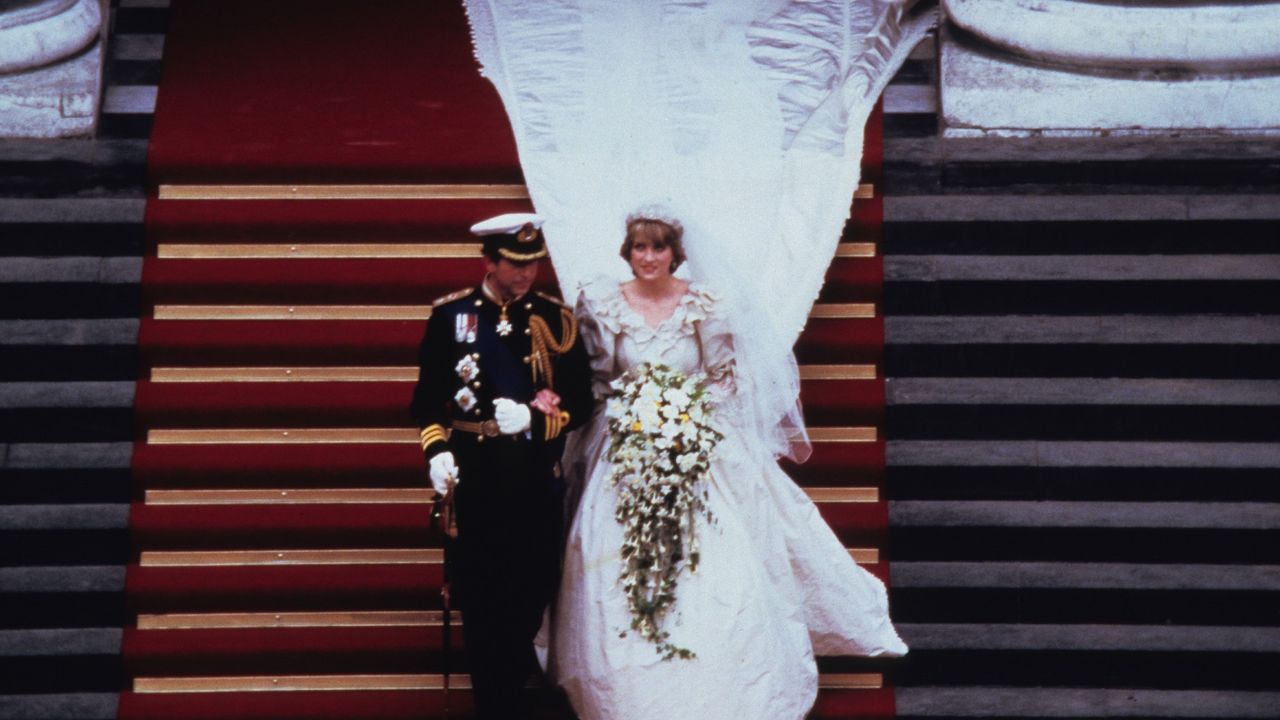 Princess Diana wedding dress