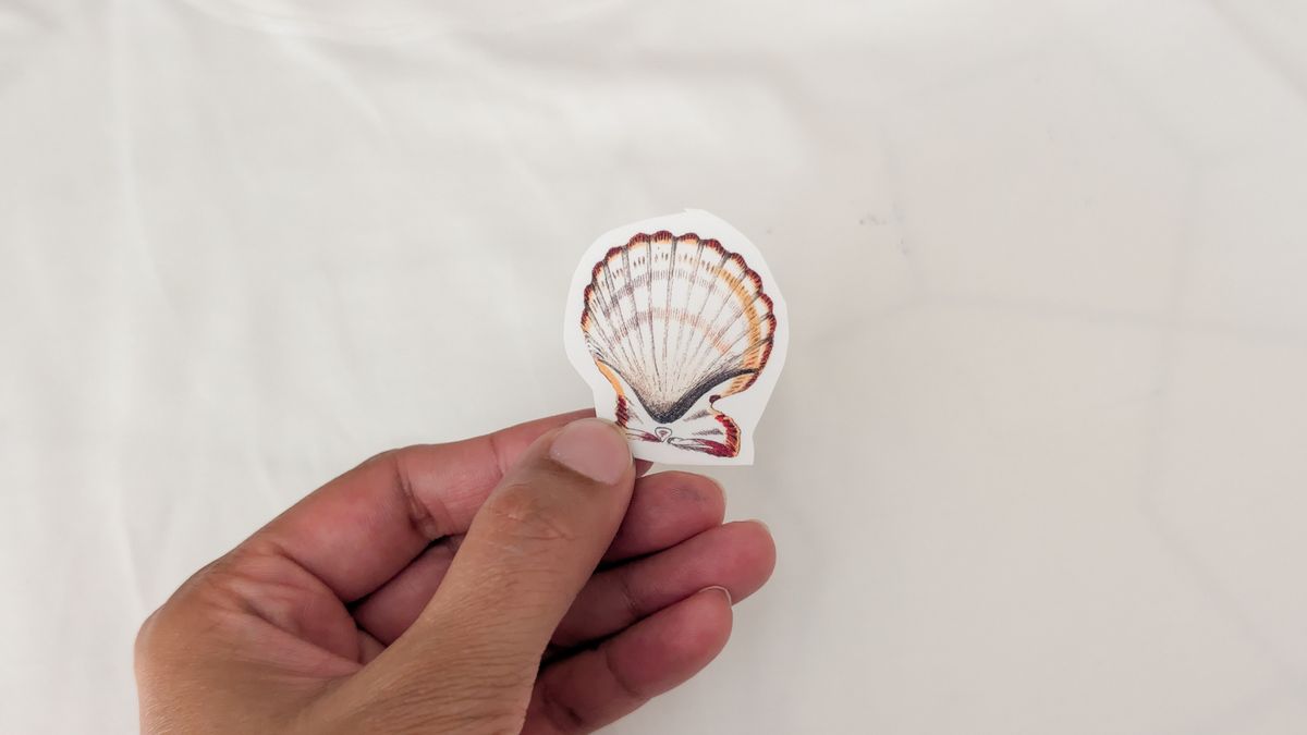 Prints created using the Inkwon Tag portable printer