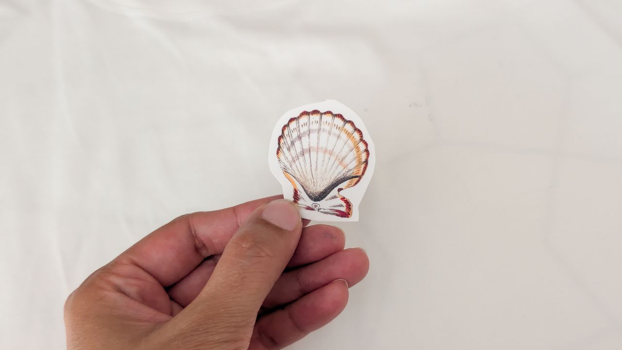 Prints created using the Inkwon Tag portable printer