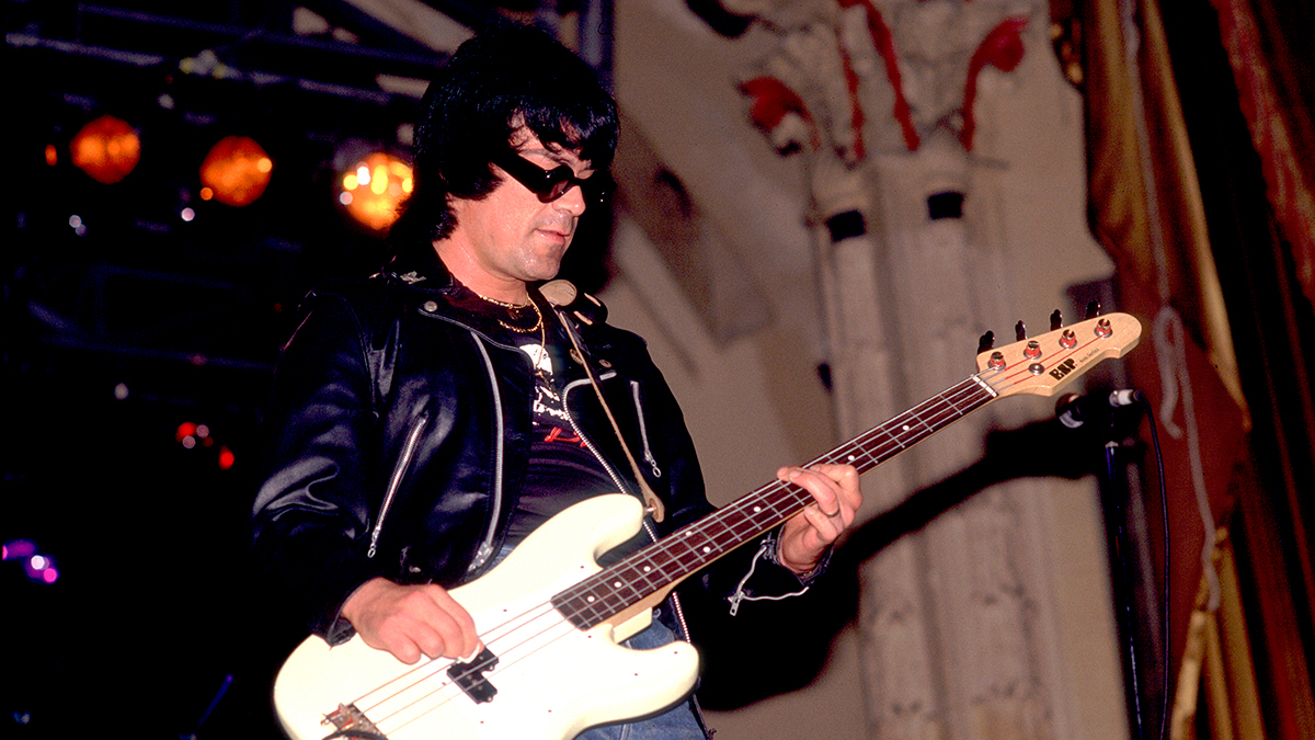 CJ Ramone of the Ramones performs on stage at the Aragon Ballroom in Chicago, Illinois, October 31, 1992