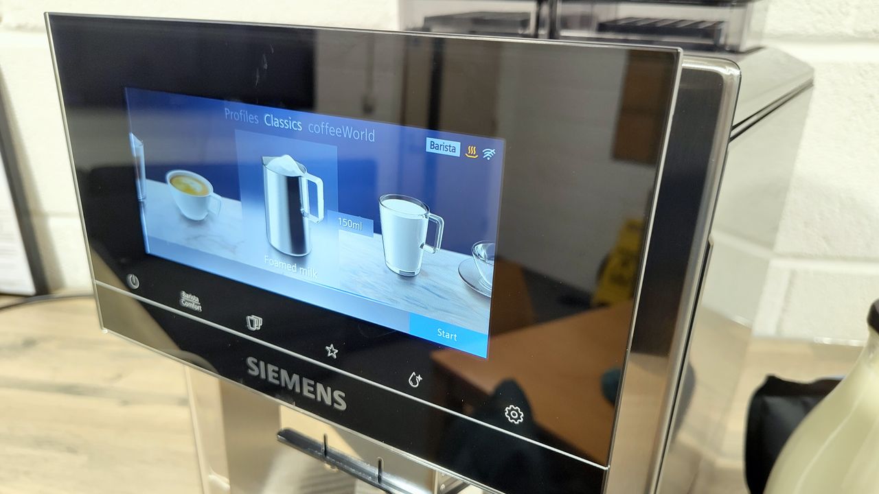 Sennheiser EQ900 coffee maker