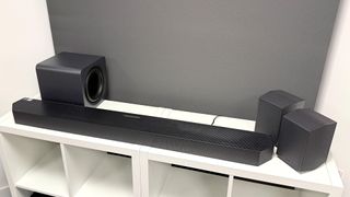Samsung HW-Q990H soundbar package