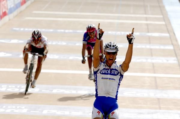 Tom Boonen sat behind Fabian Cancellara and Alessandro Ballan on the lap around Roubaix velodrome, before launching his winning sprint in the final two corners.