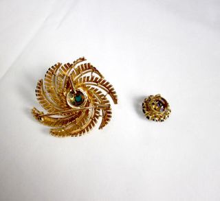 Cartier 18 ct gold fern brooch with interchangeable centre