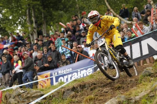 Floriane Pugin (Scott 11) struggled with the pedaling section at the top of the course.