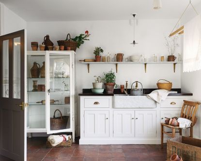 Entryway mudroom ideas with utility space