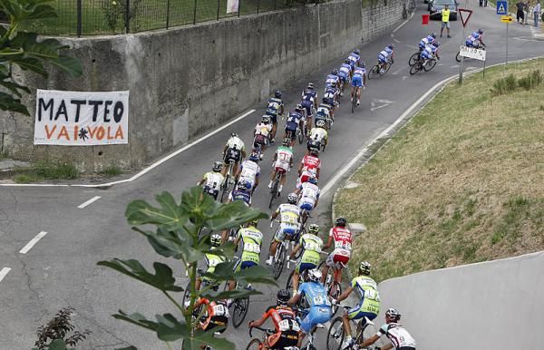 The Giro della Romagna peloton in action.