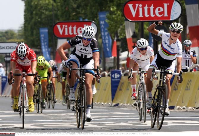 Marianne Vos (Rabo-Liv) and Kirsten Wild (Giant-Shimano) duel for the win