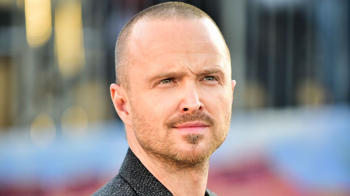 Aaron Paul’s modern rustic bathroom channels three of our favorite design trends for 2024 |