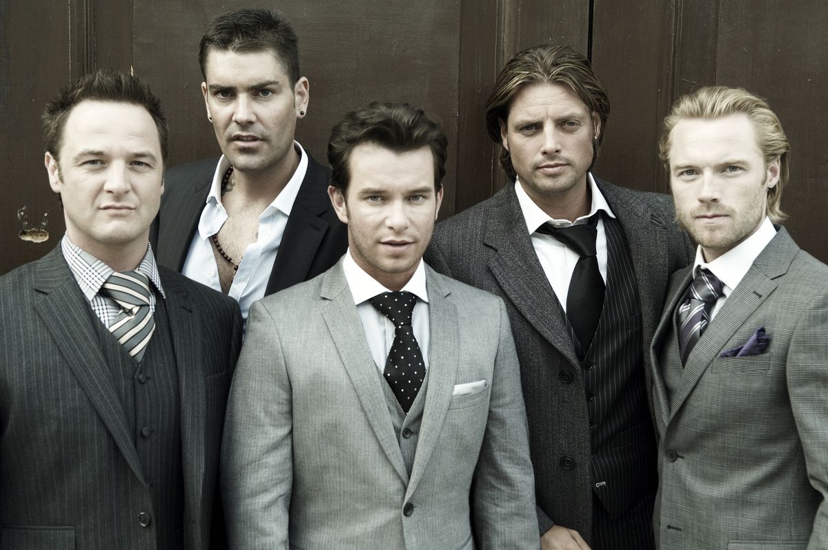 Boyzone star Stephen Gately dies aged 33