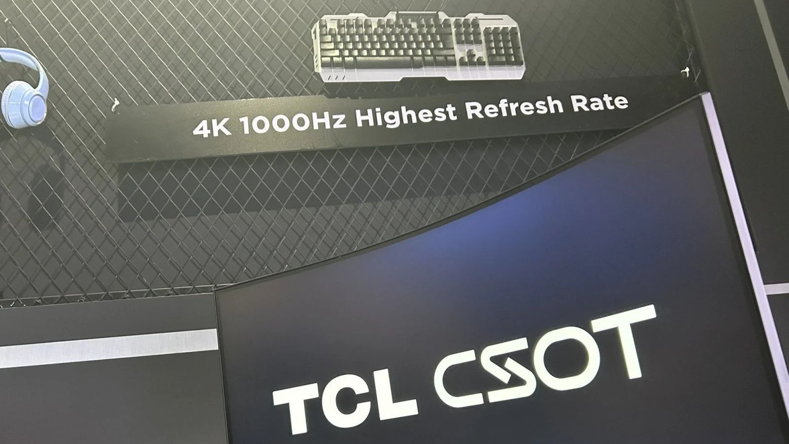 TCL smashes the refresh rate barrier as it demonstrates a 4K 1000Hz ...