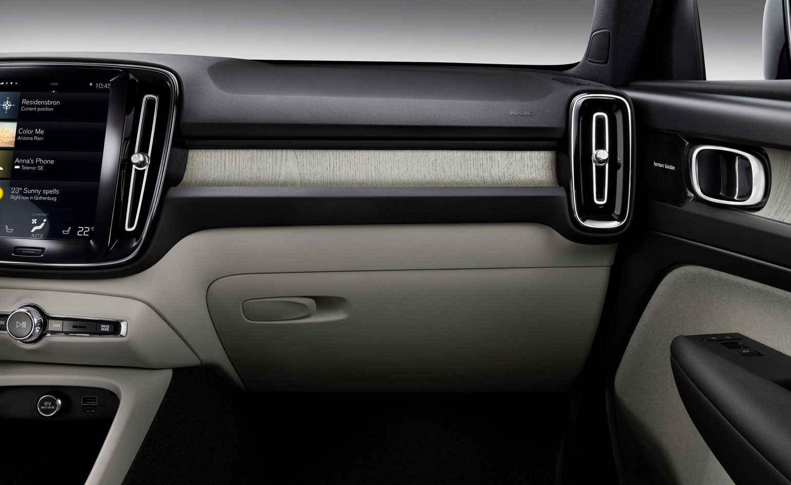 Volvo XC40 is explicitly positioned as a ‘designer object’