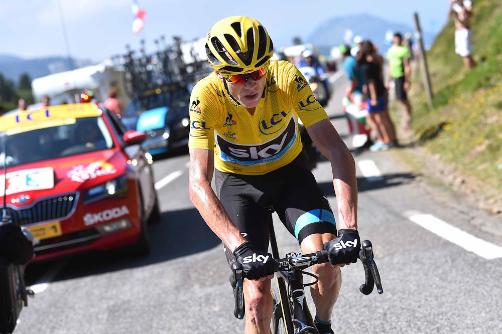 Chris Froome drops all of his GC rivals on the way to the stage 10 finish.