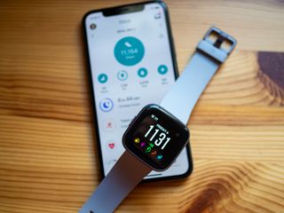 Fitbit versa hot sale 2 iphone