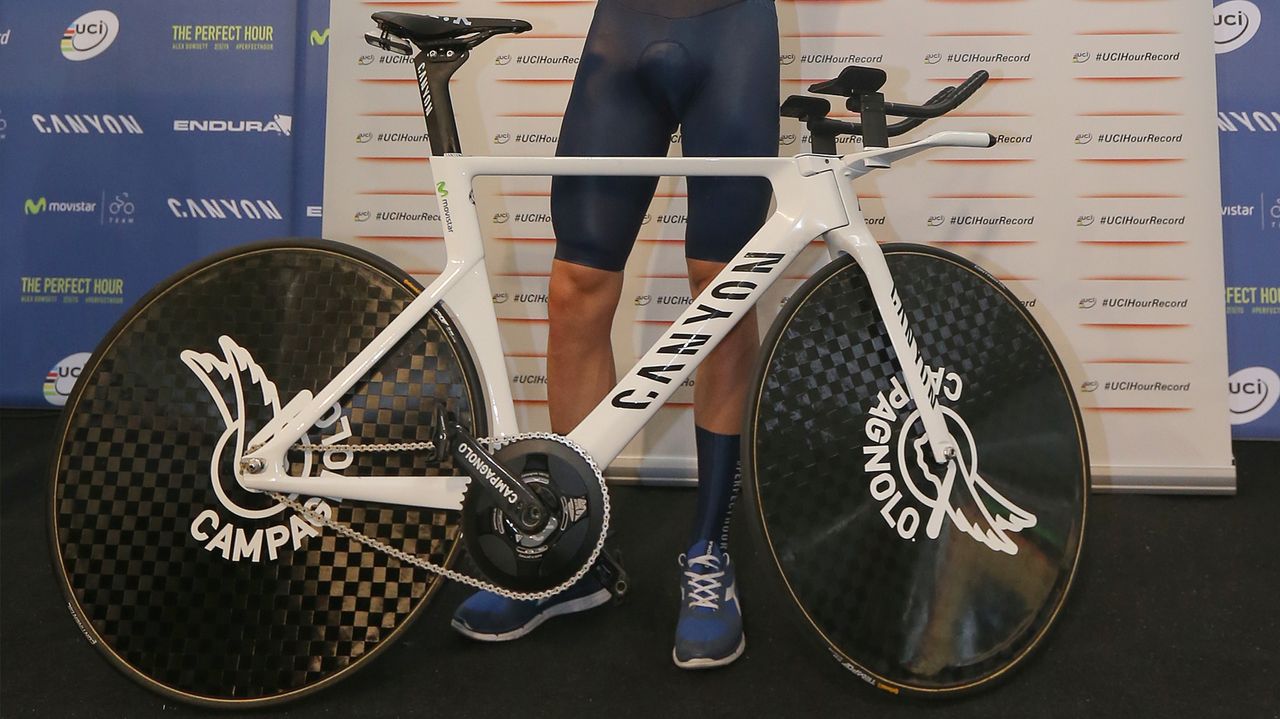 Cycling Hour Record: bikes