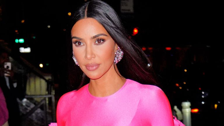  Kim Kardashian arrives at the afterparty for "Saturday Night Live" on October 10, 2021 in New York City. 