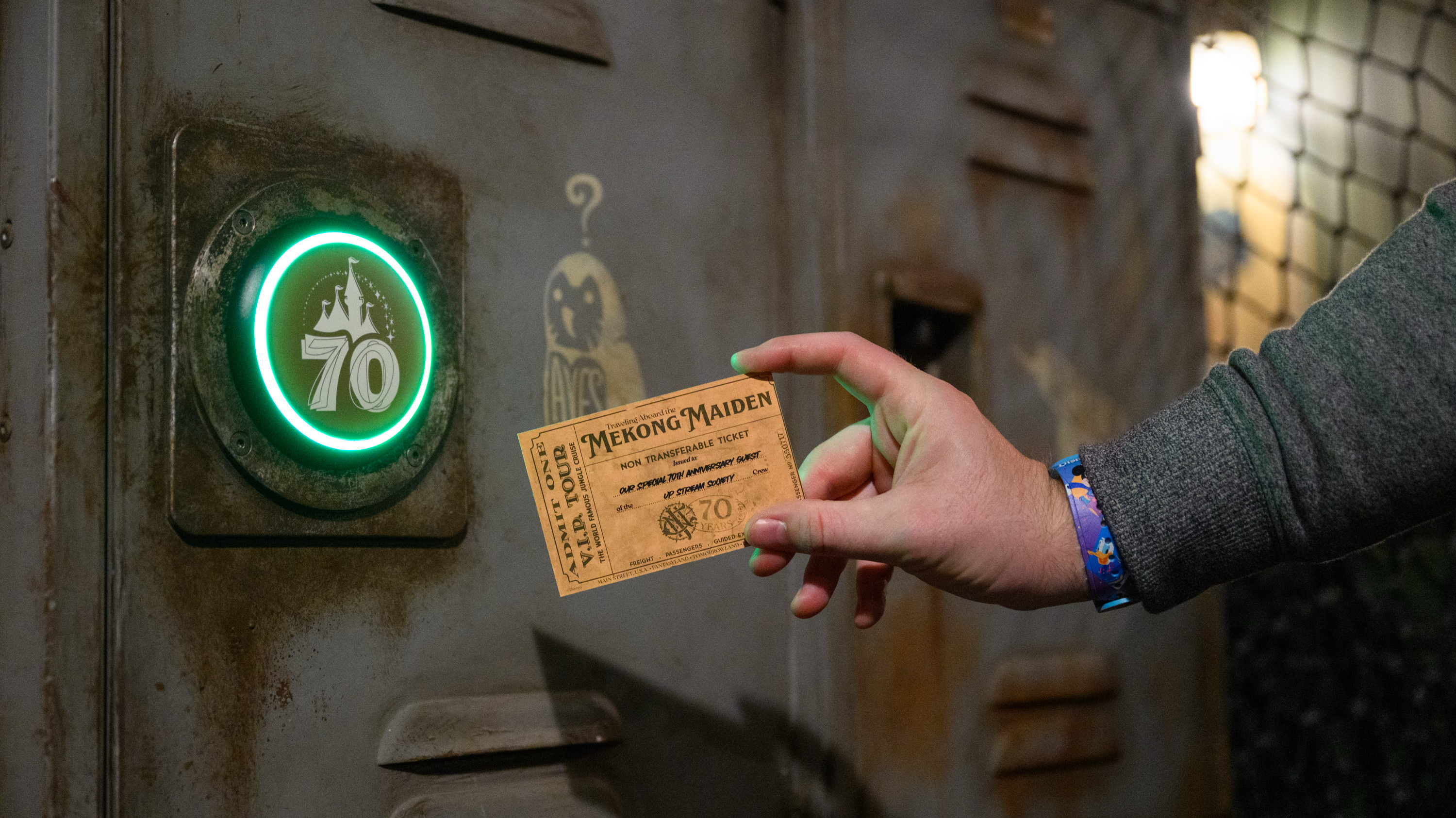 MagicBand+ Activation at Jungle Cruise