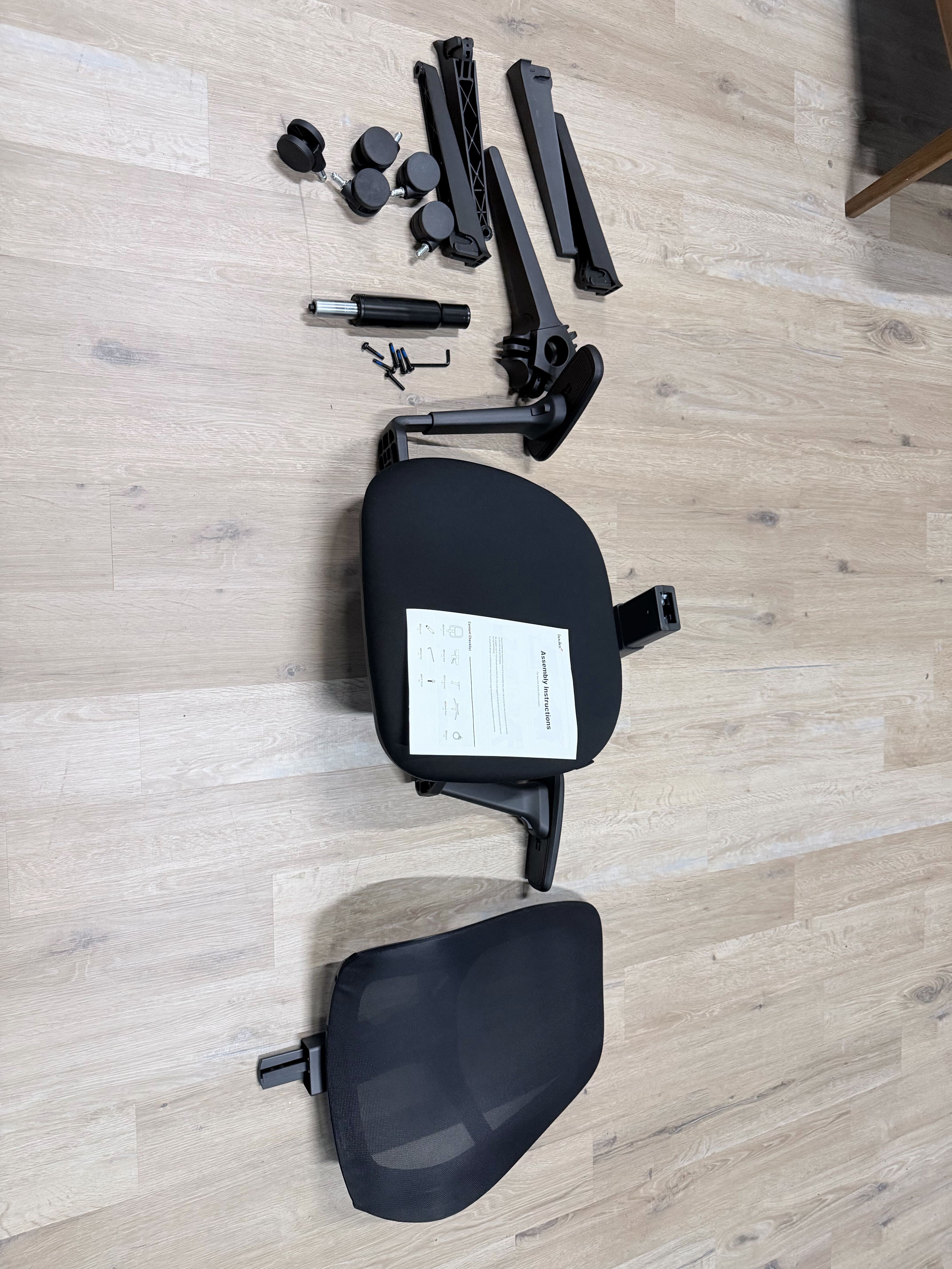 Construction process of the Boulies OP180 home office chair