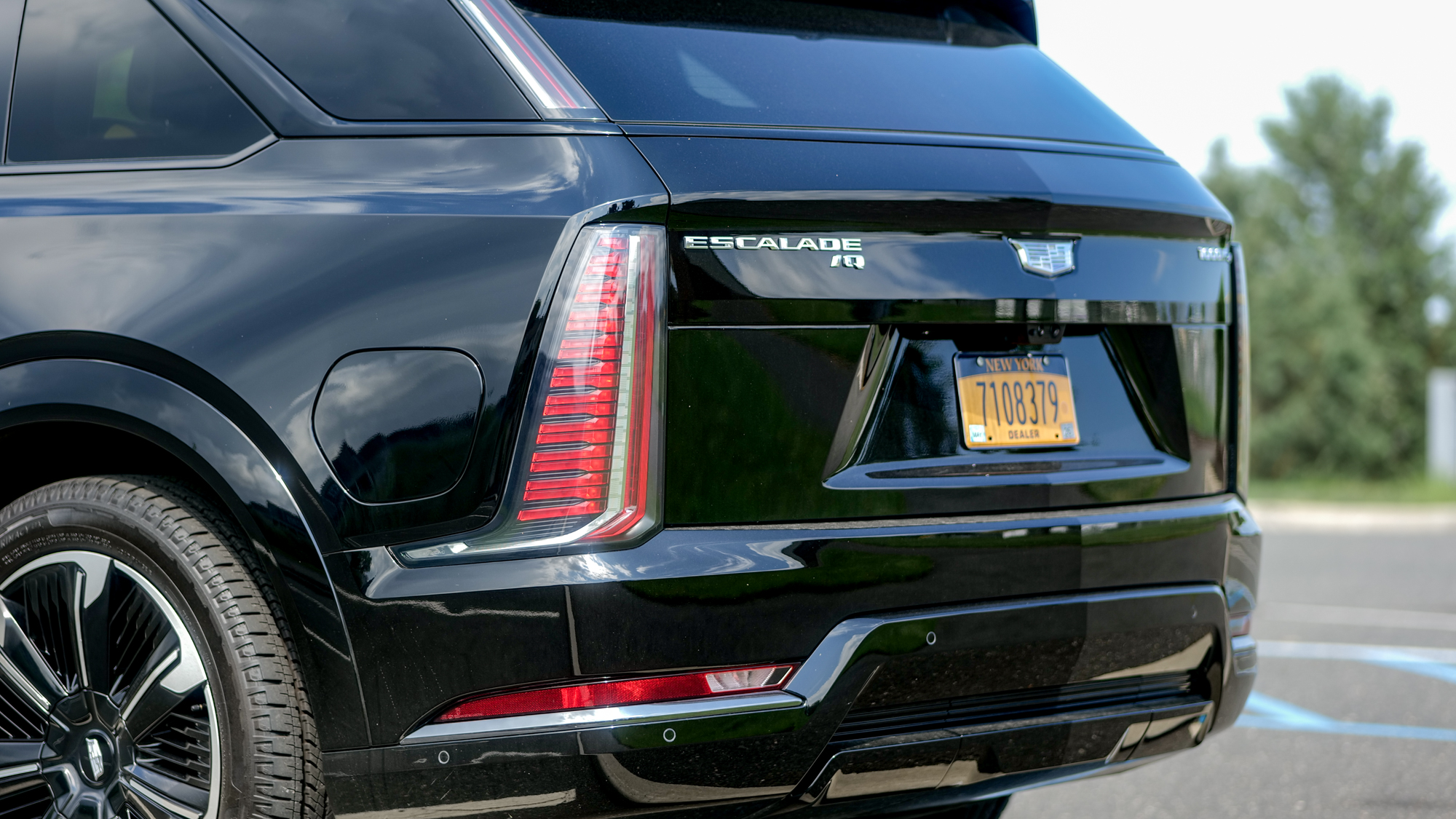 2025 Cadillac Escalade IQ Sport 2 test drive.