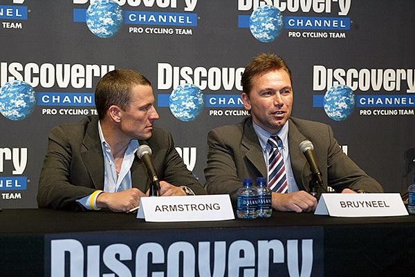For once, Johan gets the majority of the questions, much to Lance's liking.