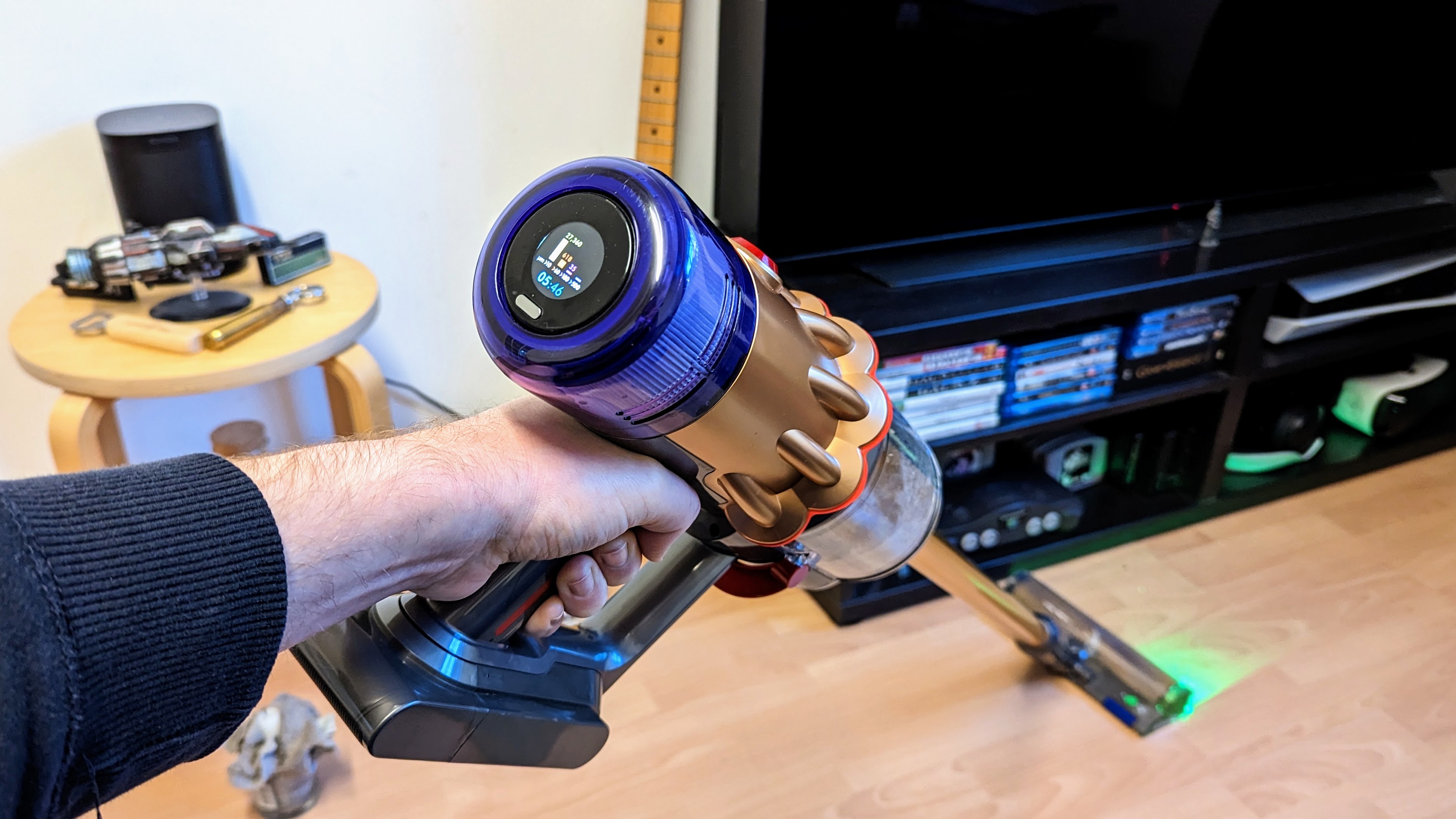 This Dyson vacuum cleaner is a sci-fi tech marvel — and I love it