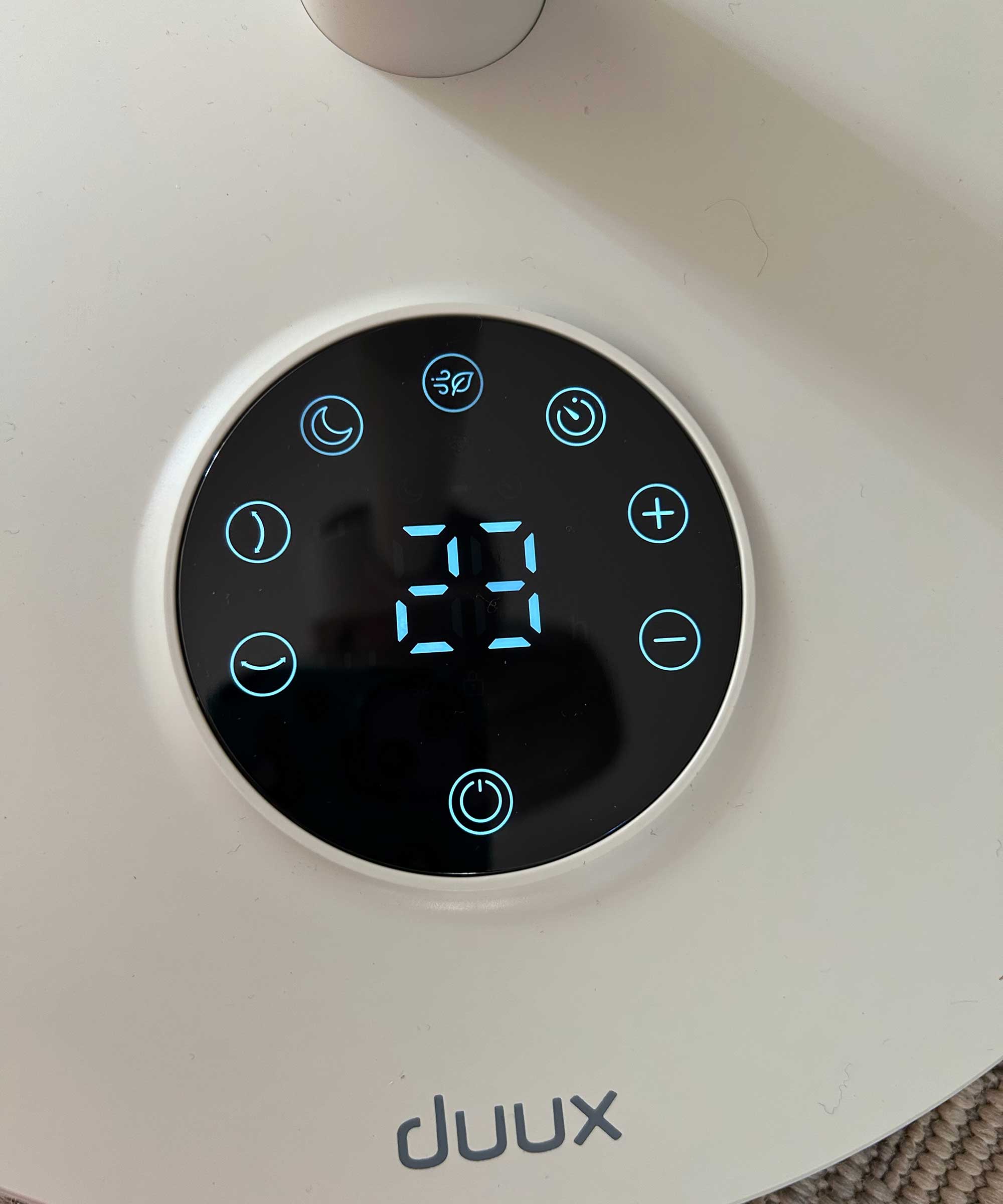 Illuminated LED display on the base of the Duux Whisper Flex 2 fan