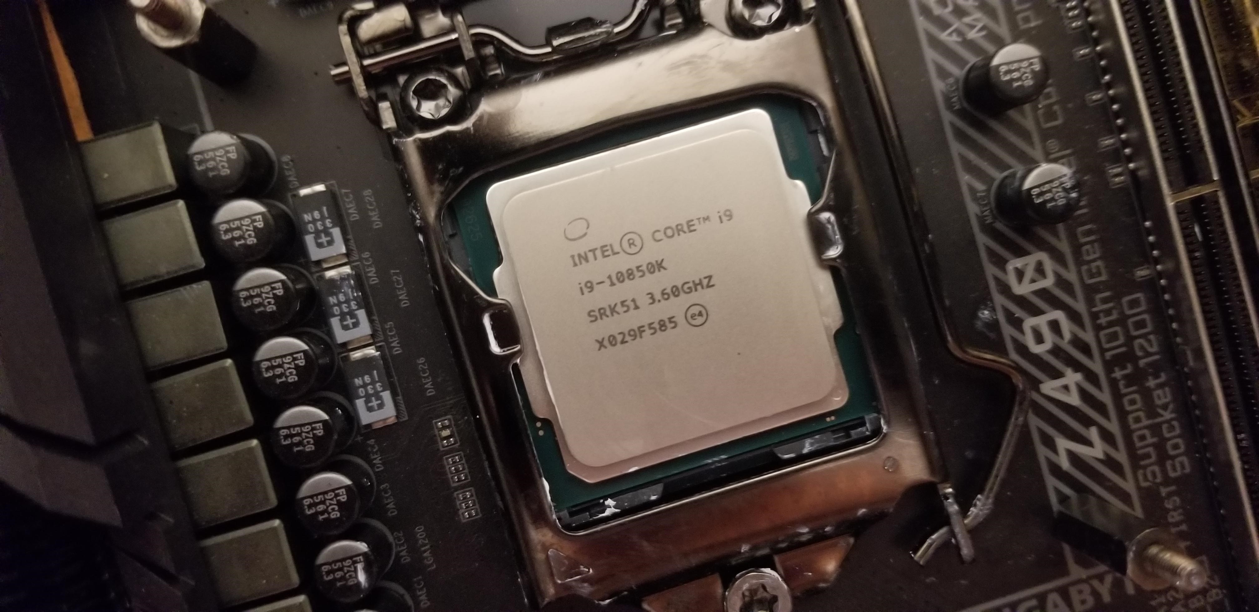 Computer CPU Intel Core I9 10900K Desktop Processor 10 Cores 5.3