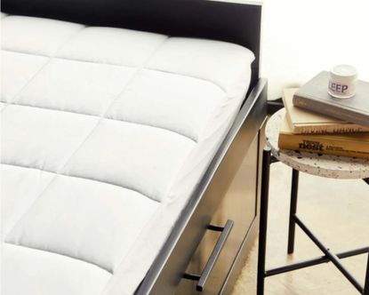 The Best Cooling Mattress Toppers And Pads For Hot Sleepers | Real Homes