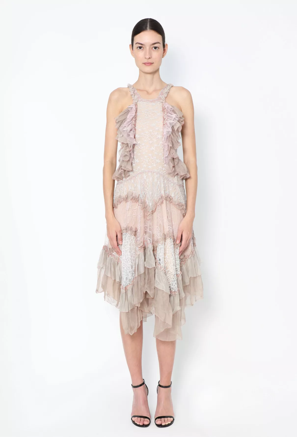 Chloé, F/W 2016 Asymmetrical Ruffled Lace Dress