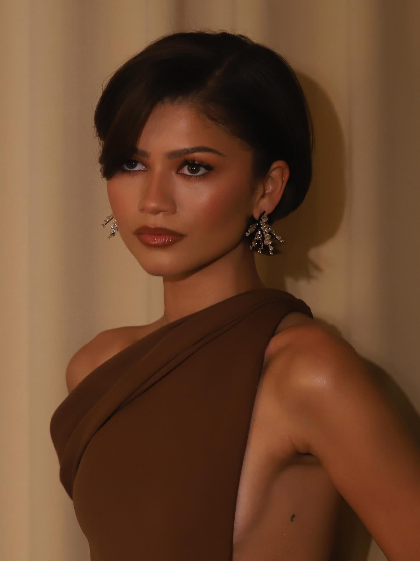 Zendaya makeup at Oscars 2026