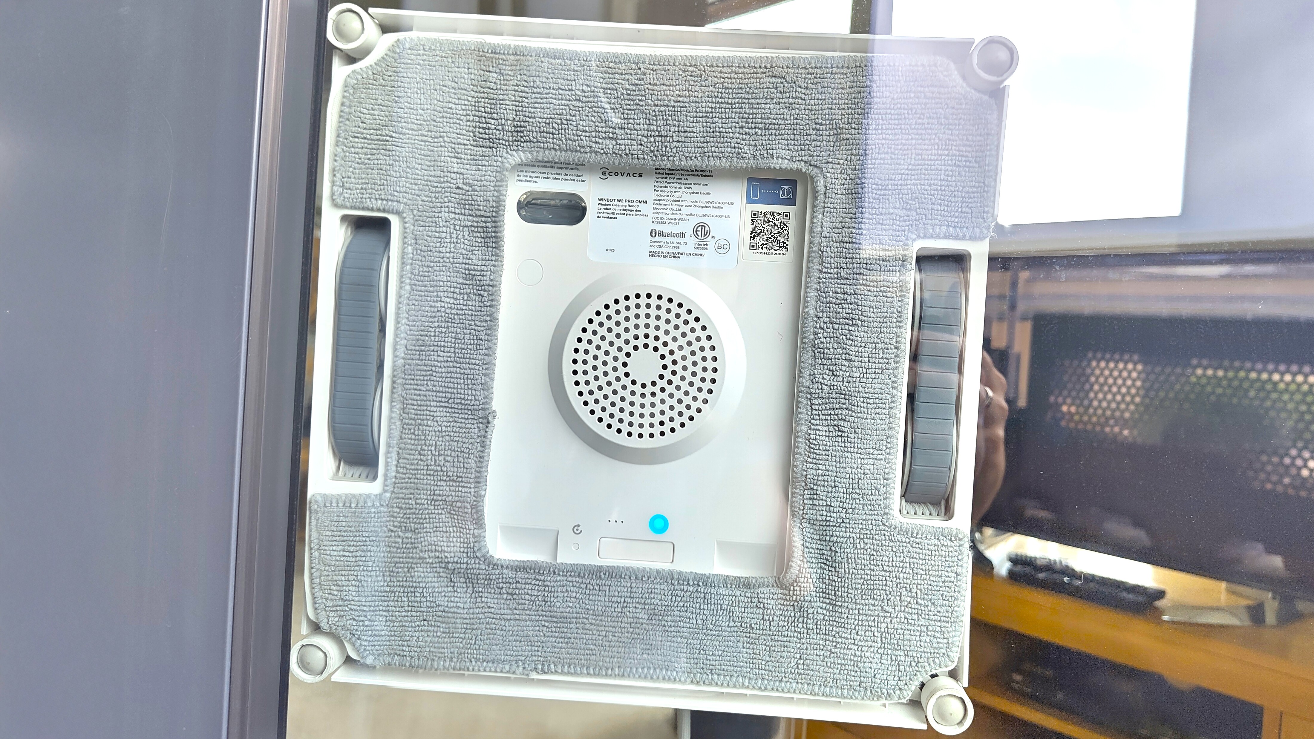 WinBot W2 Omni cleaning window seen from the outside