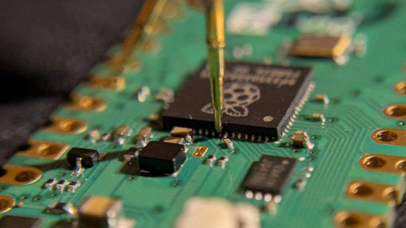 Hacker Cracks Raspberry Pi RP2350 Security in $20,000 Challenge