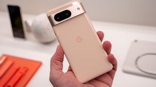 Hands-on with the Google Pixel 8