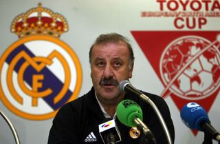 Real Madrid manager Vicente del Bosque during a press conference ahead of the 2002 Intercontinental Cup match