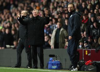 BIRMINGHAM, UNITED KINGDOM - NOVEMBER 22: Manchester United Manager Sir Alex Ferguson gestures on the touchline as Aston Villa Manager Martin O&#039;Neill looks on during the Barclays Premier League match between Aston Villa and Manchester United at Villa Park on November 22, 2008 in Birmingham, England. (Photo by Ross Kinnaird/Getty Images)