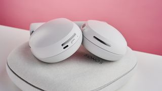 Sonos Ace headphones buttons