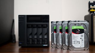 Asustor AS6604T NAS review