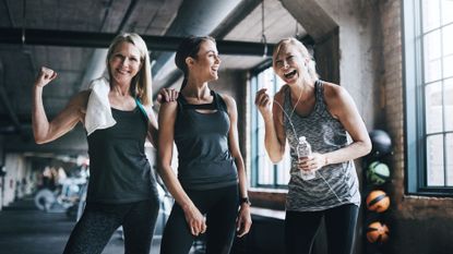 Women getting strong at the gym