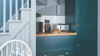 Blue and teal kitchen