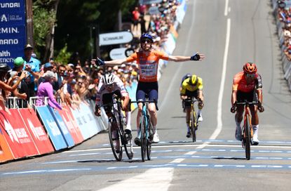 Who will succeed Stevie Williams (Israel-PremierTech) as overall winner at the Tour Down Under 2025?