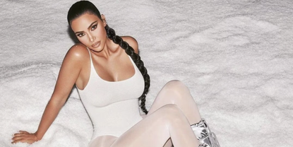 kim kardashian skims snow pic