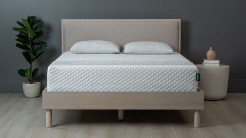 Leesa Sapira mattress