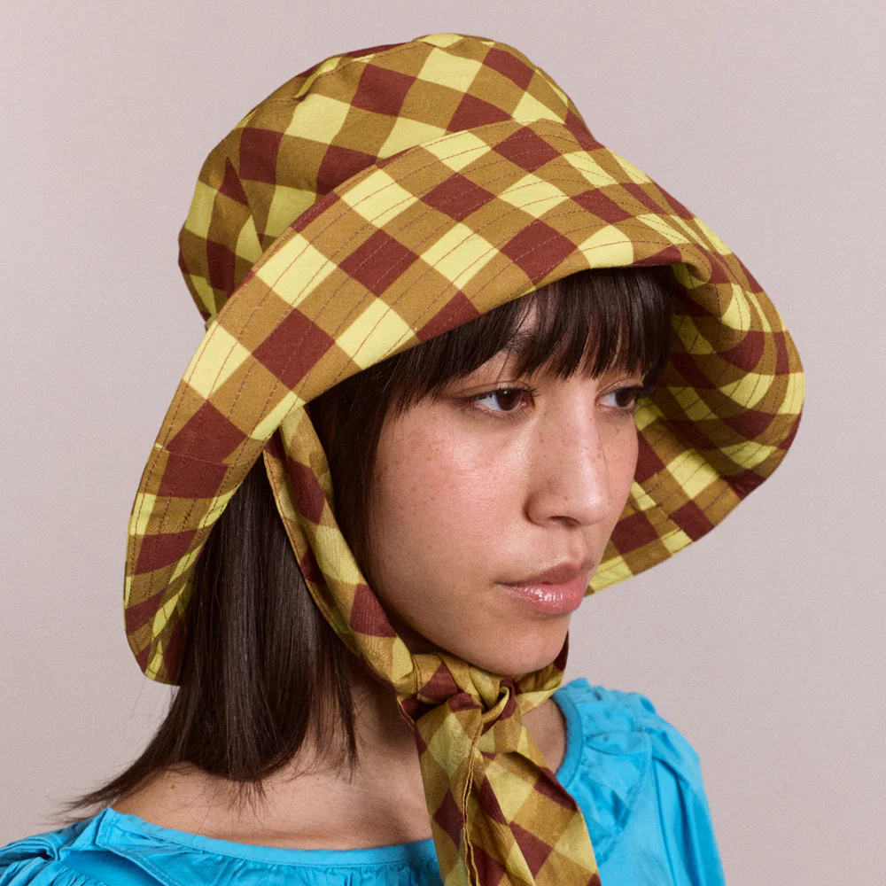 Damson Madder, Sunhat