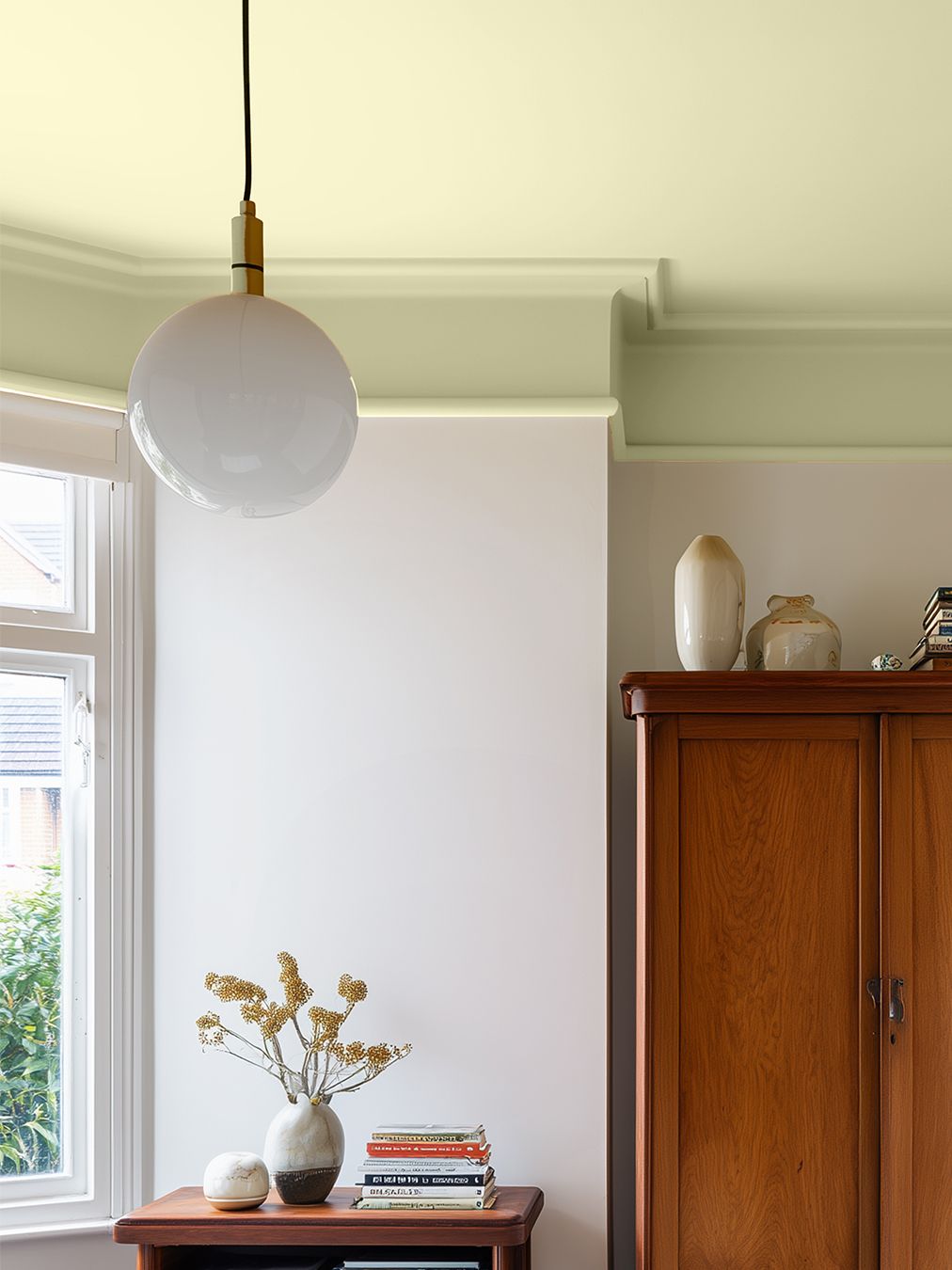 Yellow 05: Pale Yellow Paint - Matt Emulsion Paint