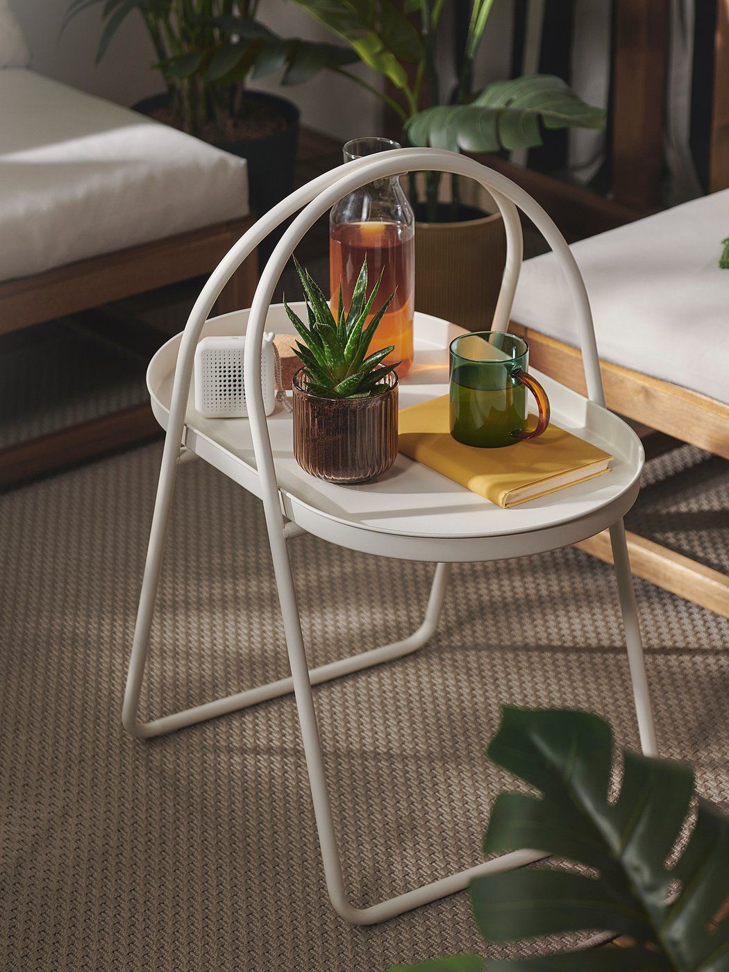 M&amp;Aring;b&amp;Auml;rssk&amp;Auml;r Coffee Table - Outdoor Indoor/white 61x41 Cm