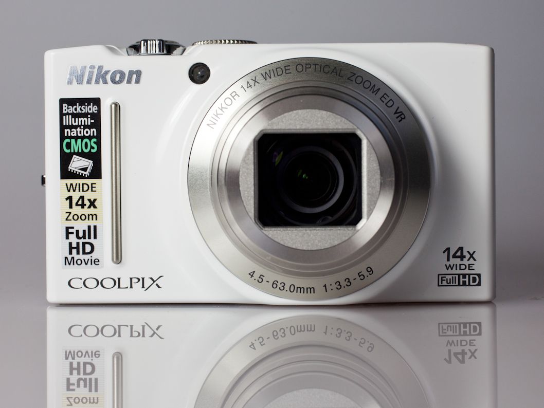【極美品】Nikon COOLPIX S8200WH コンデジ ホワイト 32bfa28f7df153d5b66498ed8e7c94