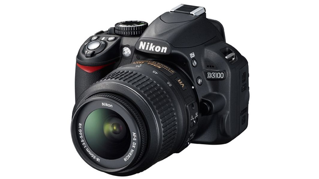 Nikon D3100 デジタル一眼レフ + Tokinaレンズ Nikon D3100 デジタル