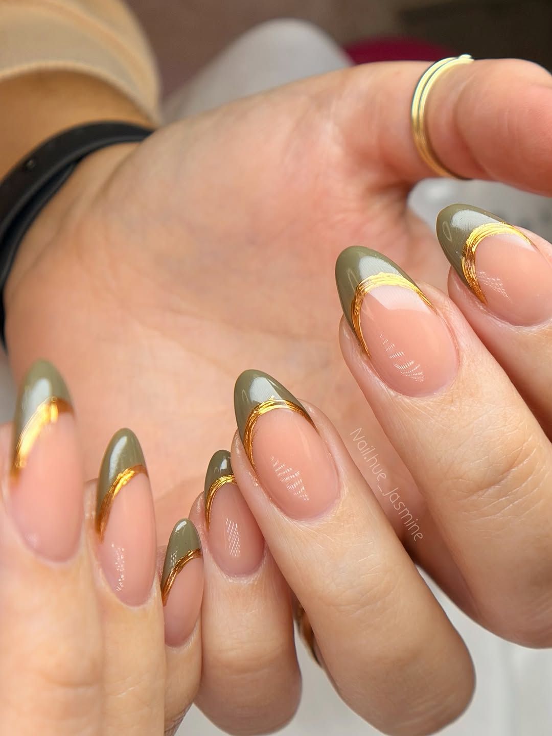 Instagram @nail.hue_by_jasmine